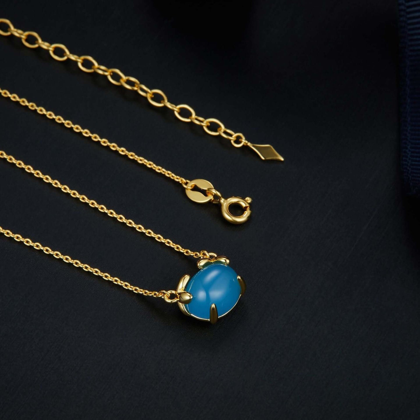 Oval Blue Agate Necklace